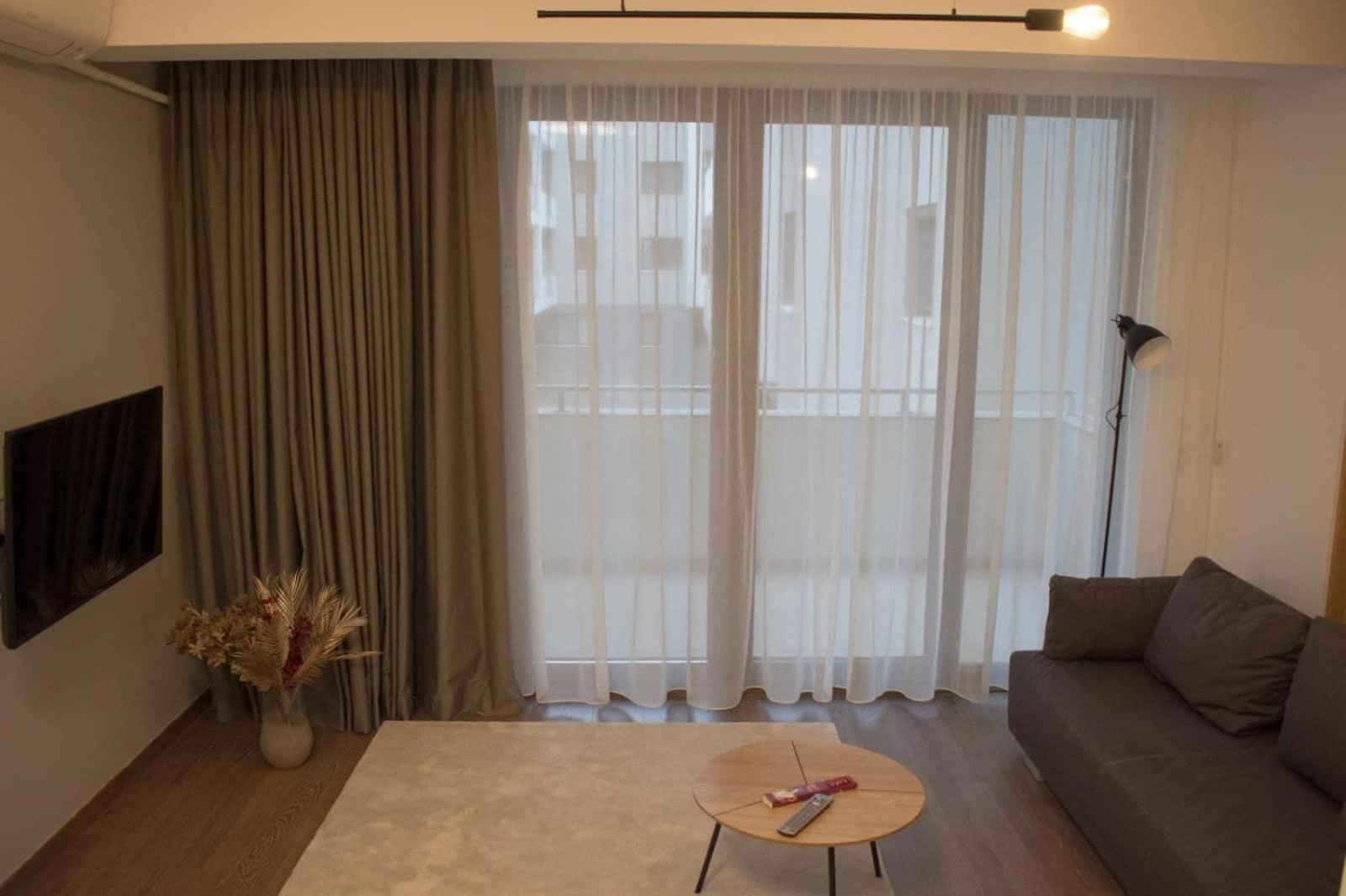Gio Home C13 Bucureşti Ngoại thất bức ảnh
